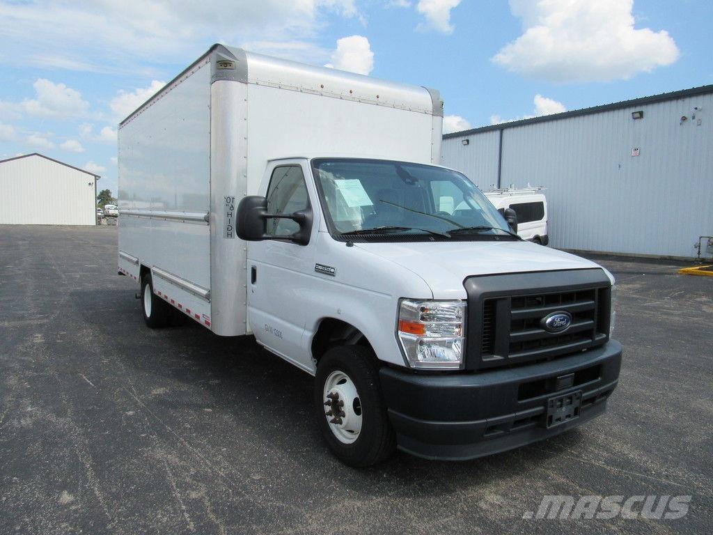 Ford E-350 Camiones caja cerrada