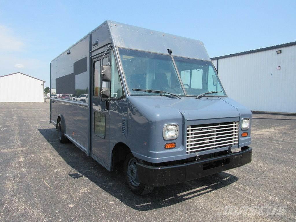 Ford E-450 Camiones caja cerrada
