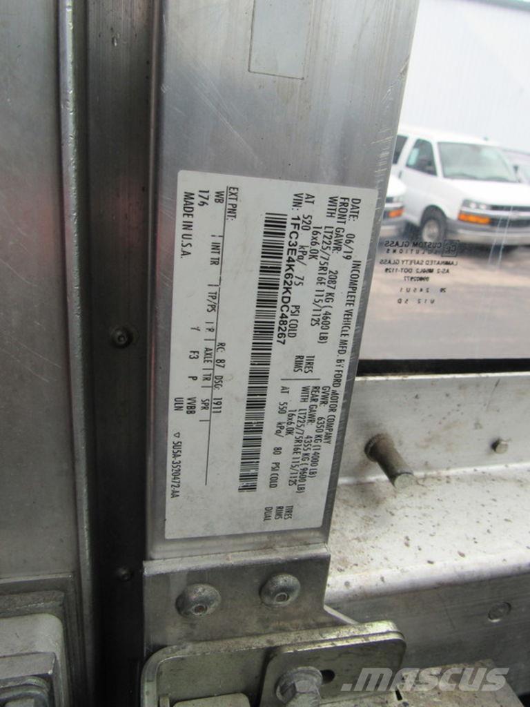 Ford E-450 Camiones caja cerrada