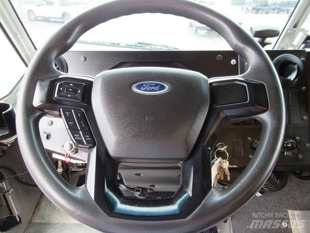 Ford F-59 Camiones caja cerrada