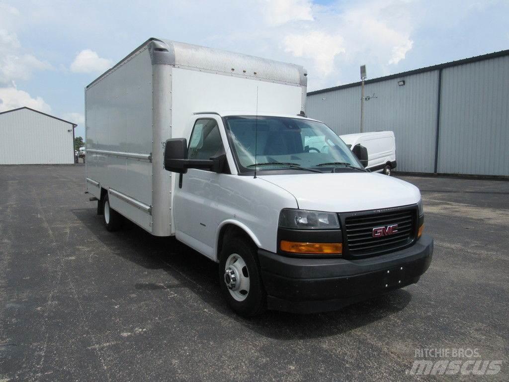 GMC Savana 3500 Camiones caja cerrada