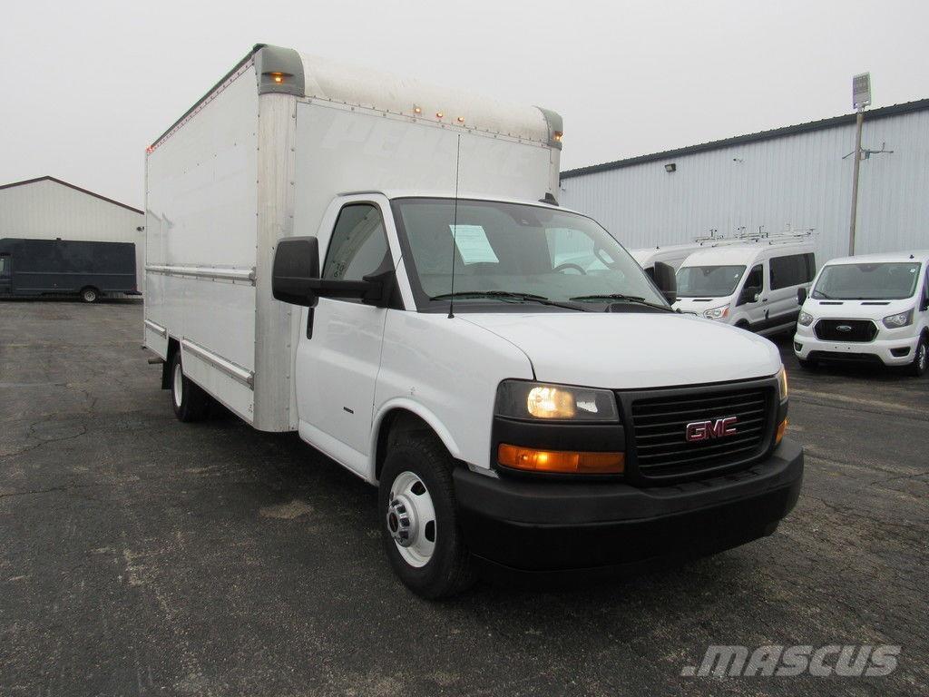 GMC Savana 3500 Camiones caja cerrada