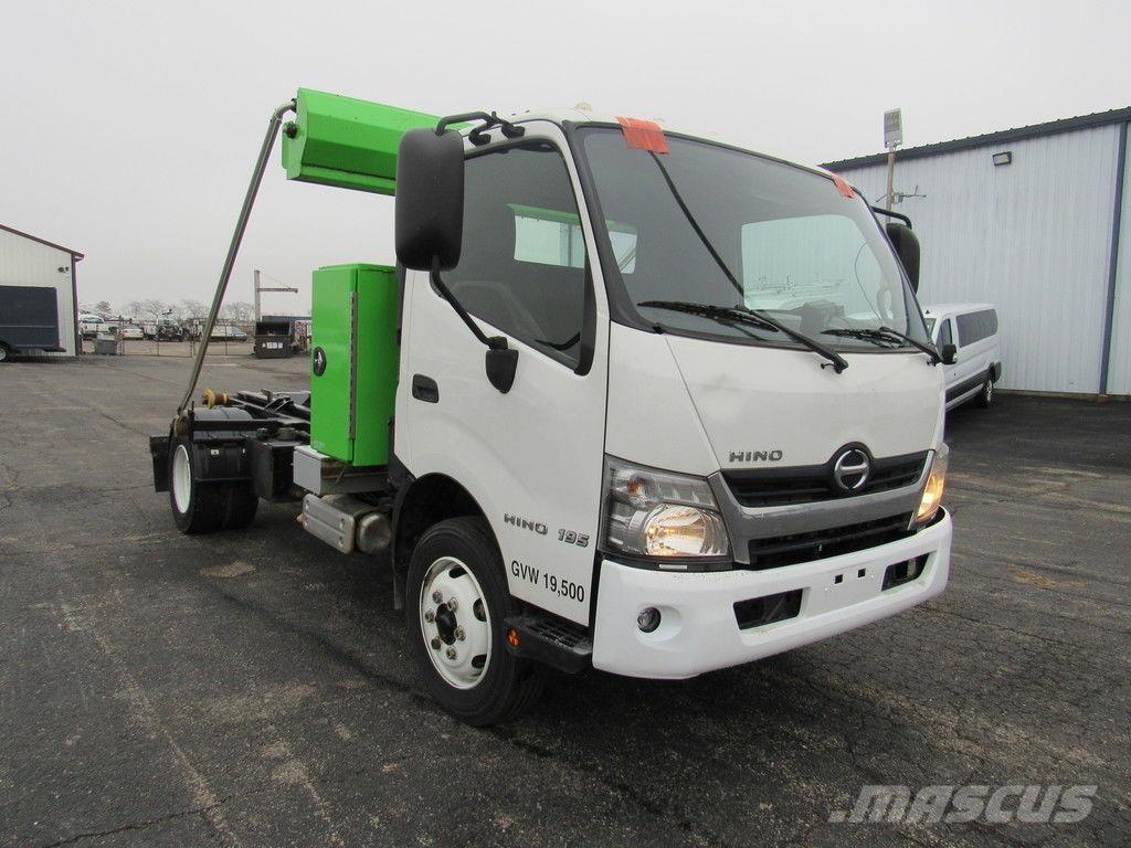 Hino 195 Camiones bañeras basculantes o volquetes