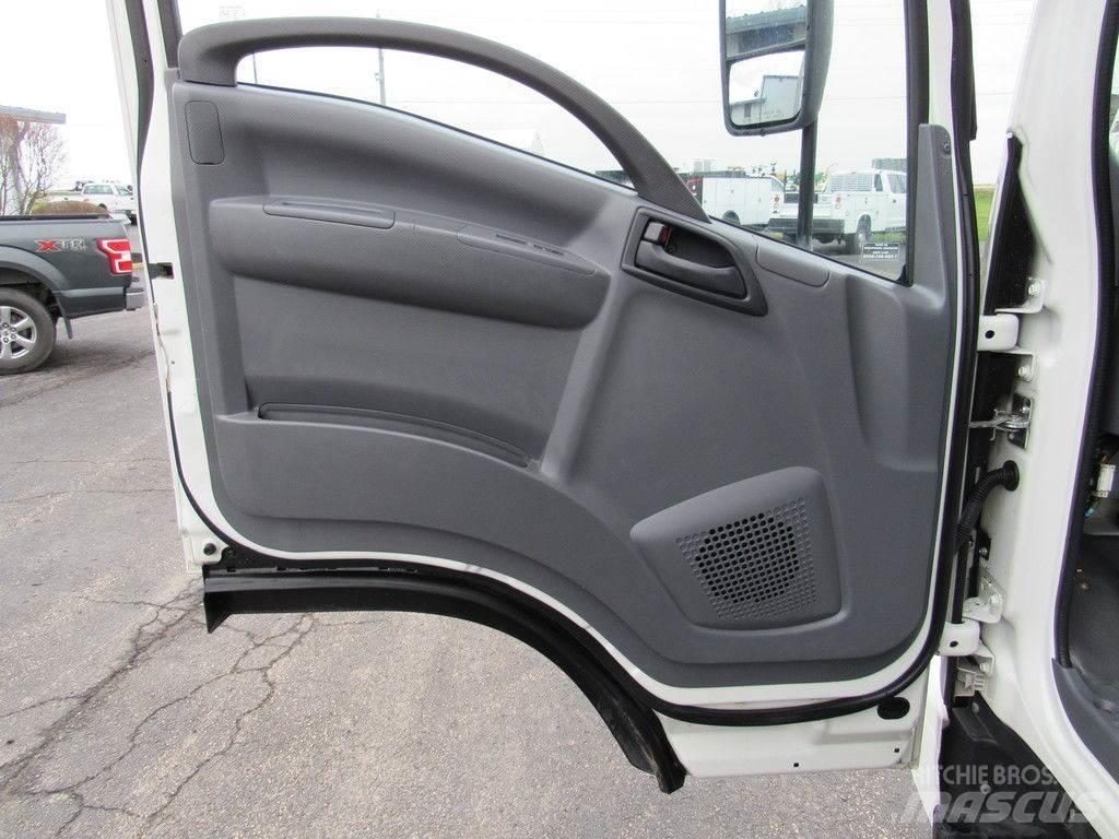 Isuzu NPR HD Camiones caja cerrada