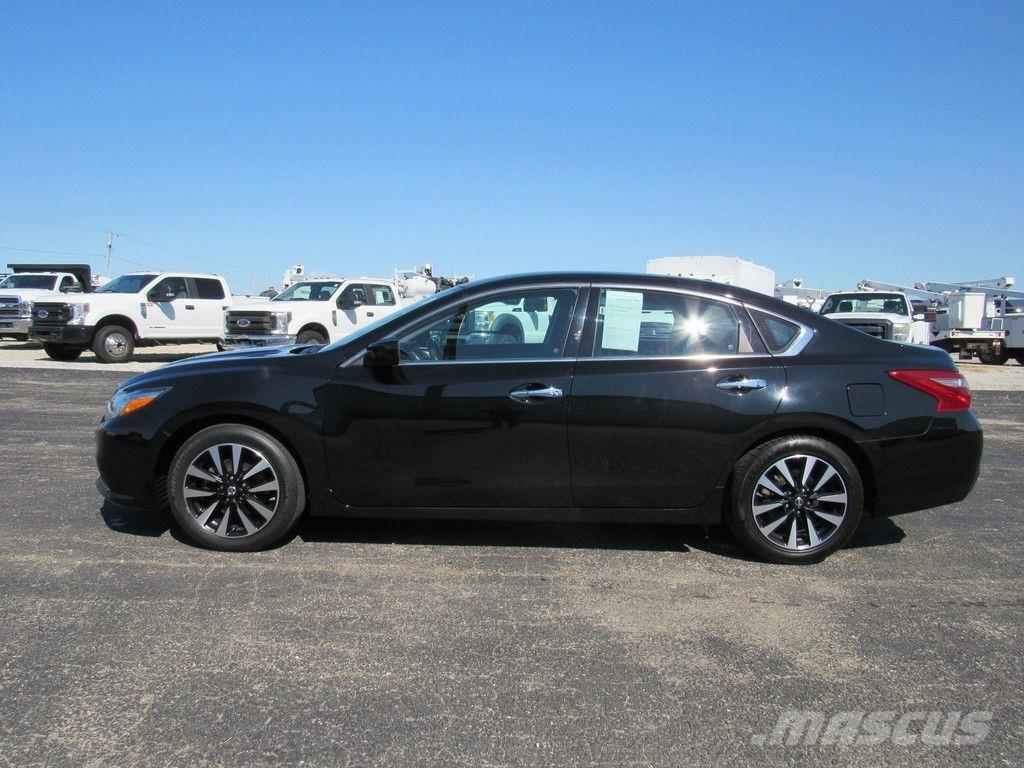 Nissan Altima Coches