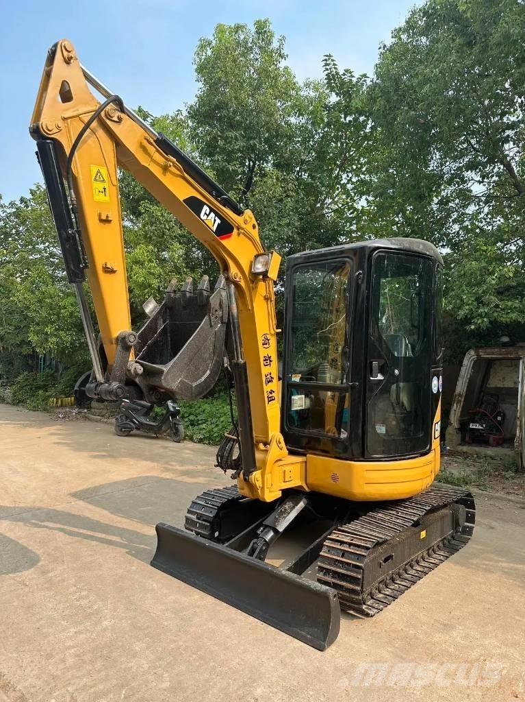 CAT 303 CR Mini excavadoras < 7t