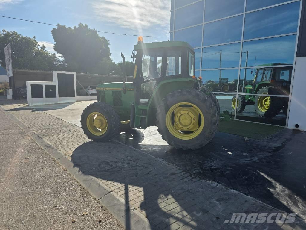John Deere 6100 Tractores