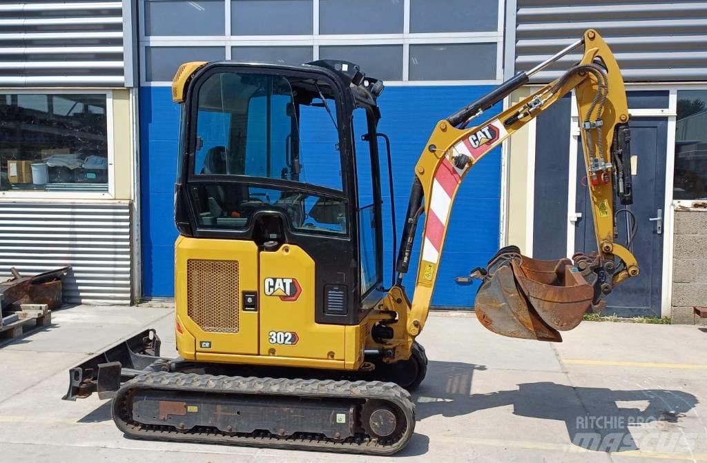 CAT 302 Mini excavadoras < 7t