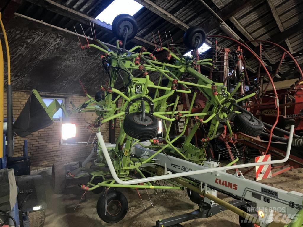 CLAAS VOLTO 1300 T Rastrillos y henificadores
