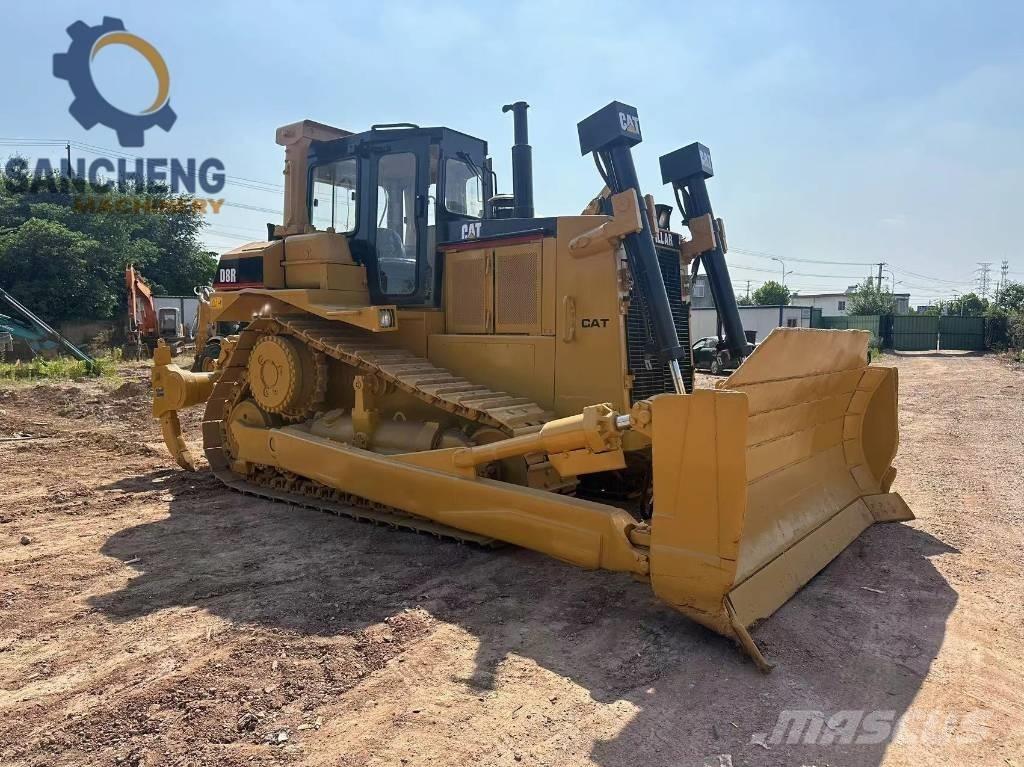 CAT D 8 R Buldozer sobre oruga