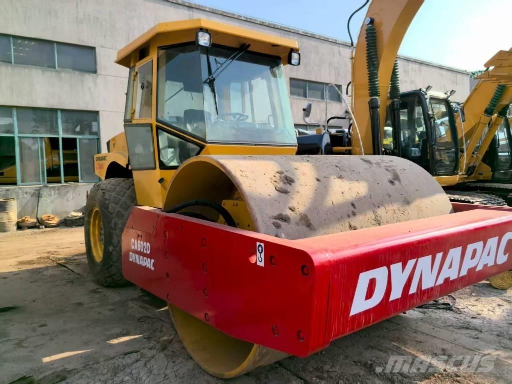 Dynapac CA 602 D Rodillos de un solo tambor