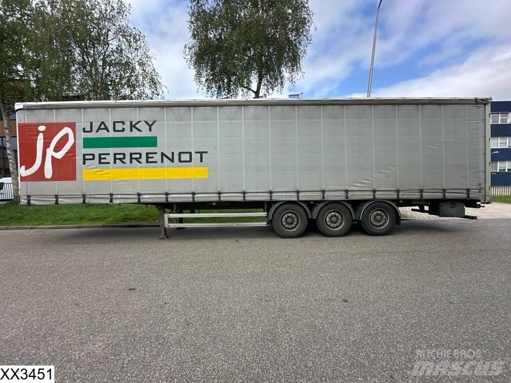 Fruehauf Tautliner Semirremolques con caja de lona