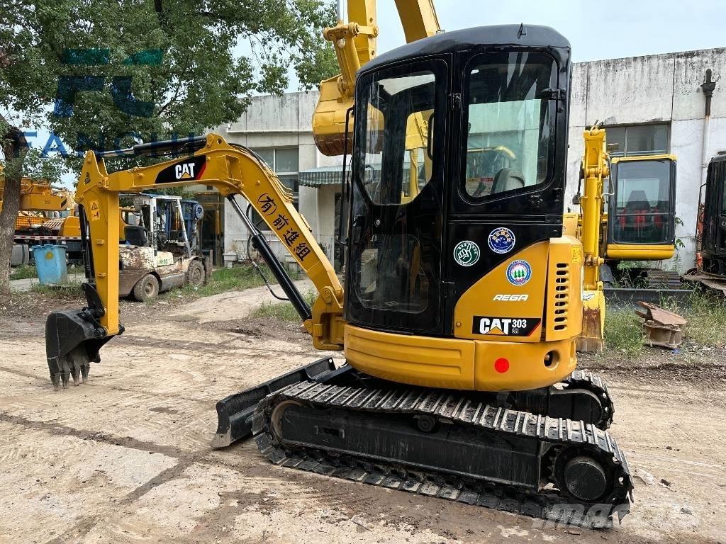 CAT 303 CR Mini excavadoras < 7t