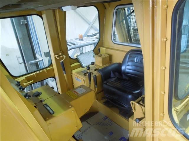 CAT D 7 G Buldozer sobre oruga