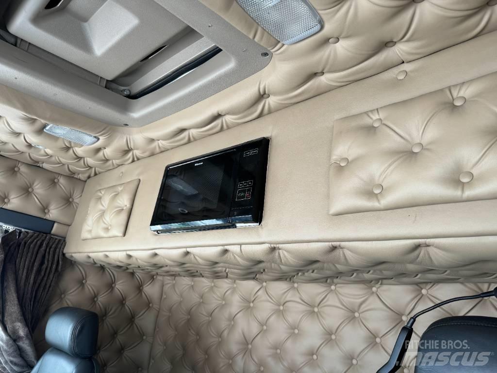 Scania R 520 LB8x4*4 Camiones polibrazo