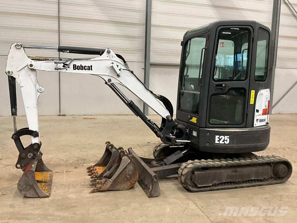 Bobcat E 25 Mini excavadoras < 7t