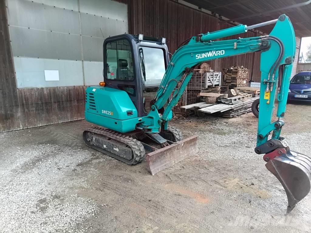 Sunward SWE 25 B Mini excavadoras < 7t