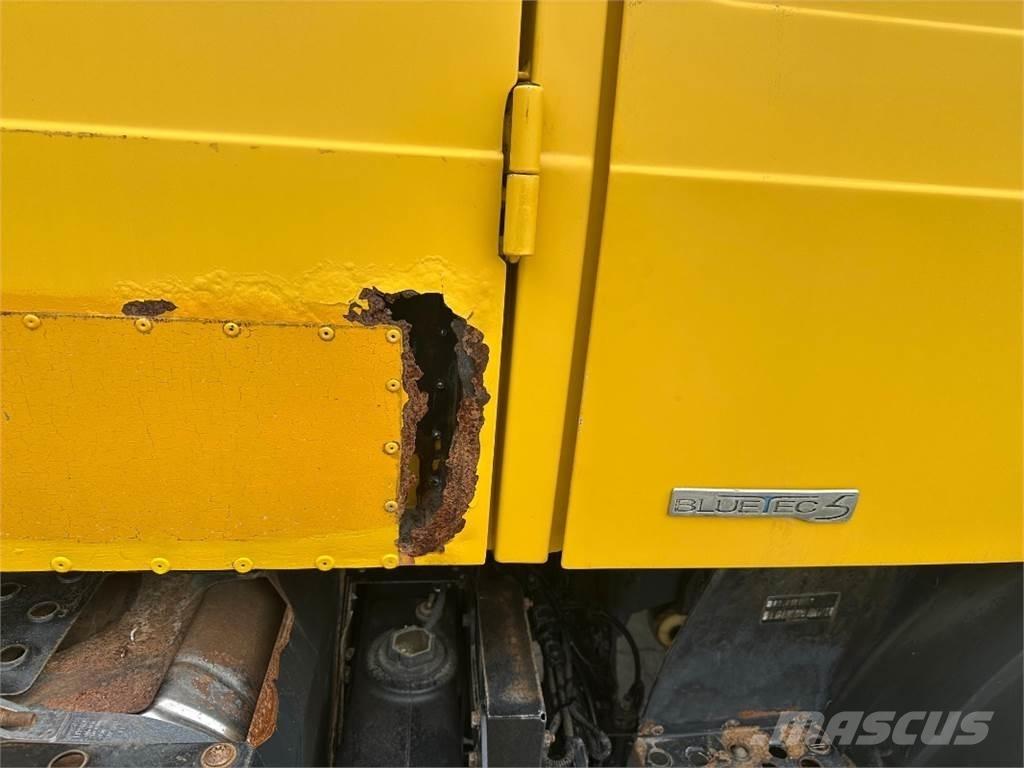 MB Trac U 4000 Tractores