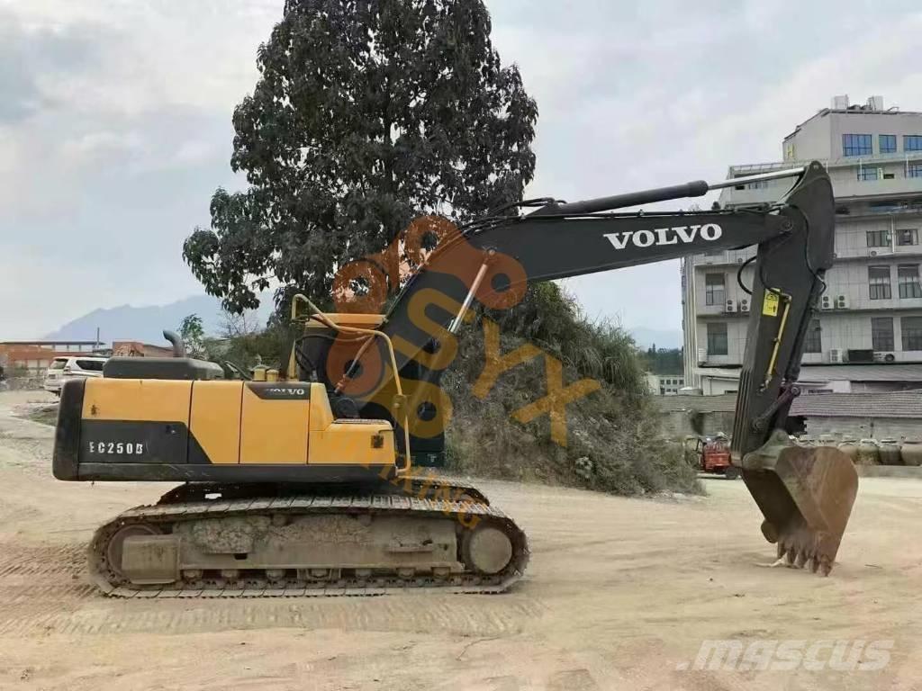 Volvo EC 210 B LC Excavadoras de cadenas
