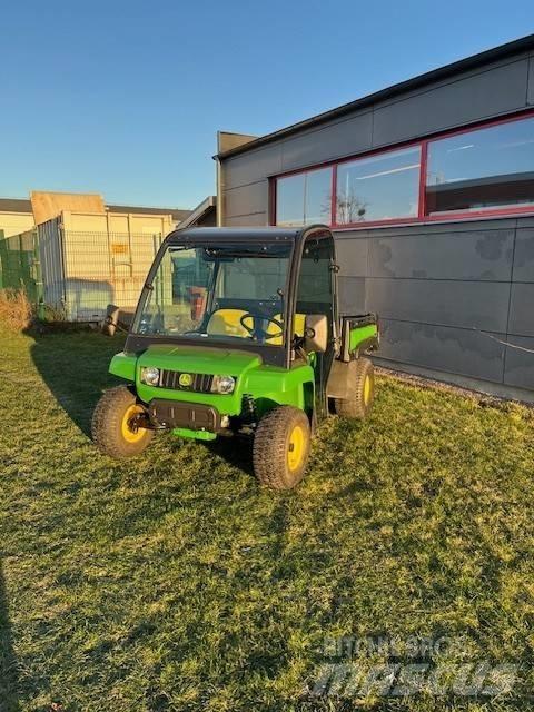 John Deere Gator TE Maquinaria para servicios públicos