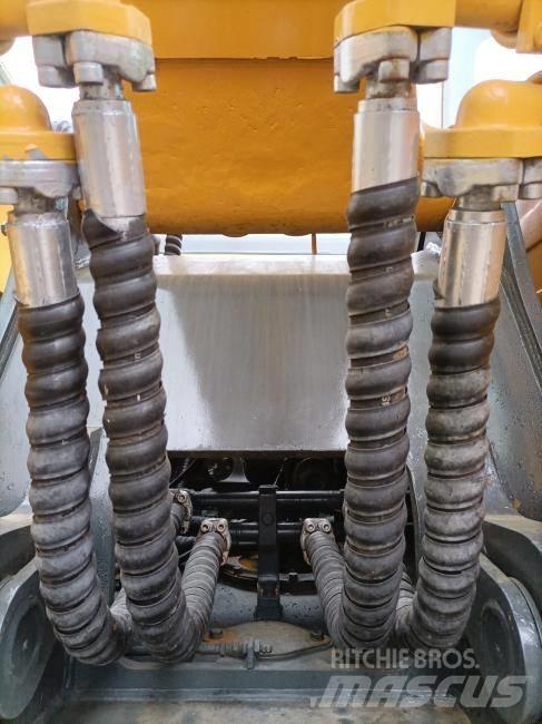 Hyundai 330LC-9T Excavadoras de cadenas