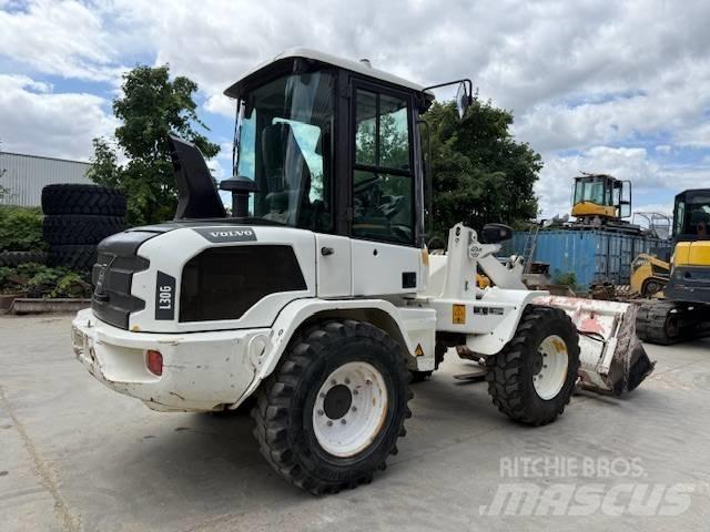 Volvo L 30 G Cargadoras sobre ruedas