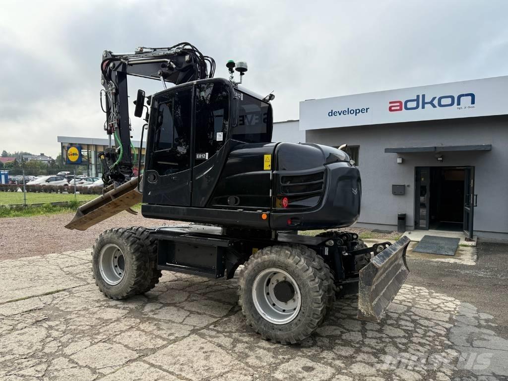 Yanmar B 110 W Excavadoras de ruedas
