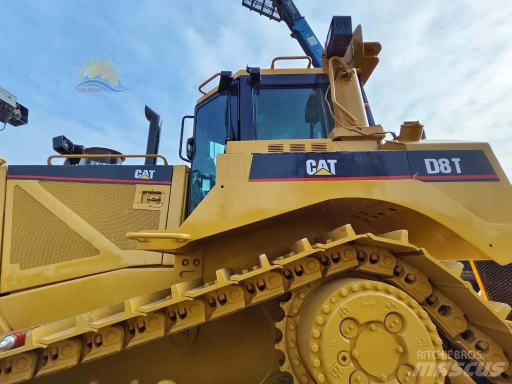 CAT D 8 T Buldozer sobre oruga