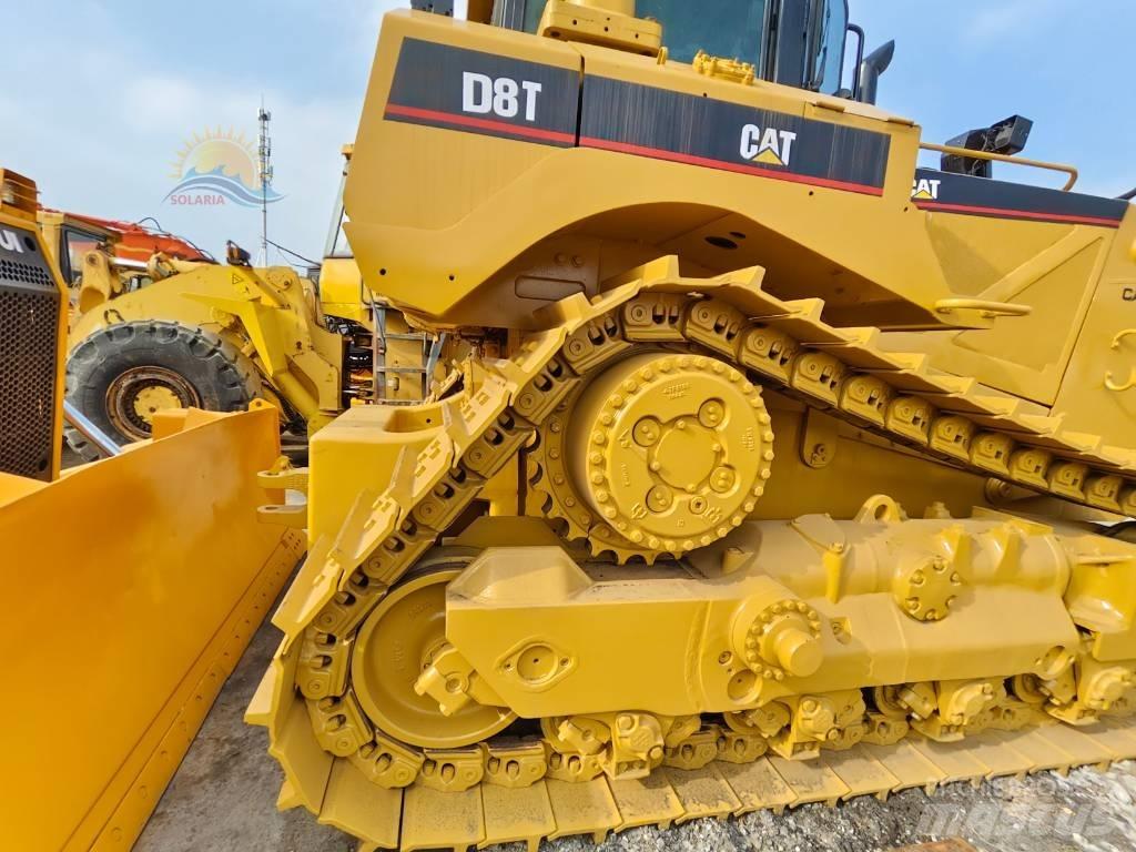 CAT D 8 T Buldozer sobre oruga