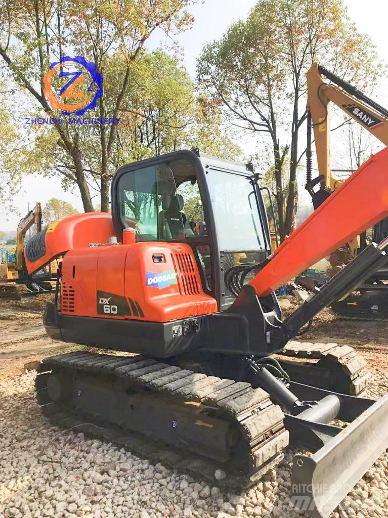 Doosan DX 60 Mini excavadoras < 7t