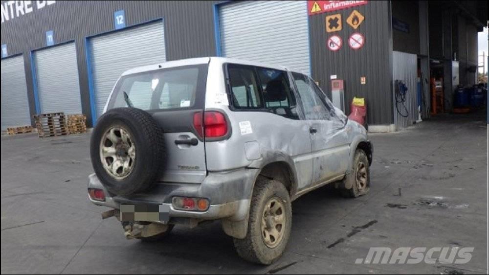 Nissan Terrano II Coches