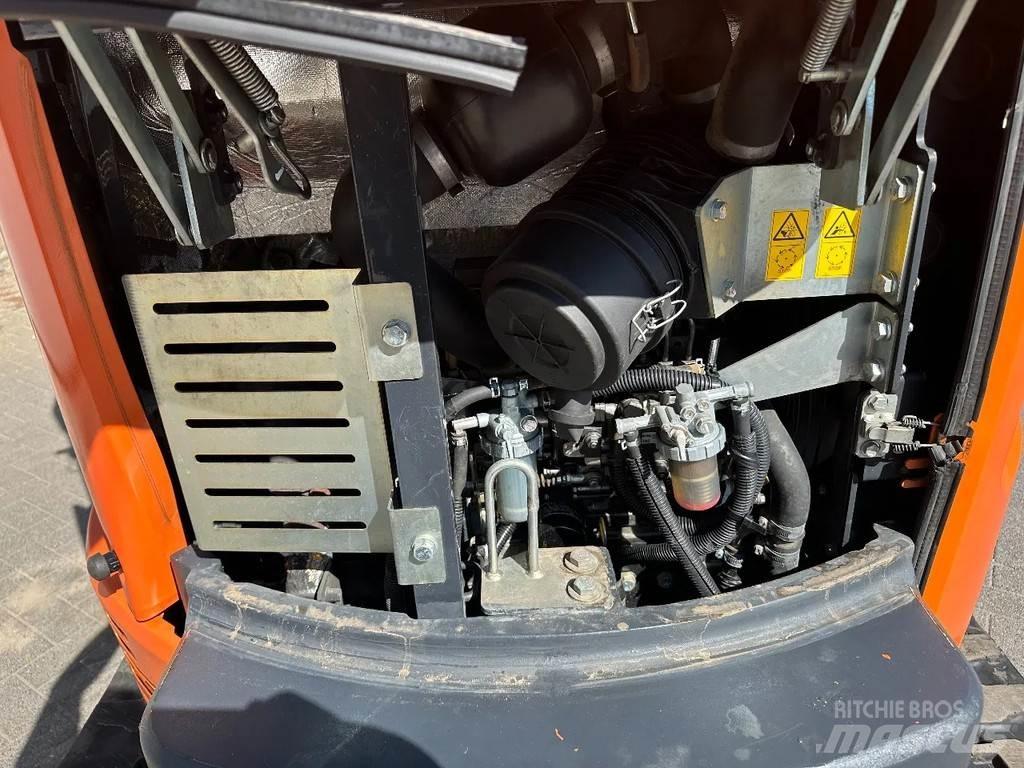Hitachi ZX26U-6CR Mini excavadoras < 7t