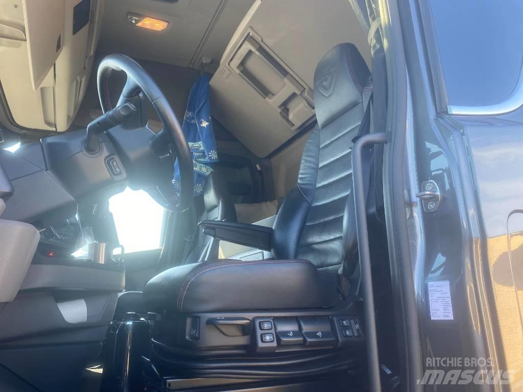 Scania S 520 Camiones caja cerrada
