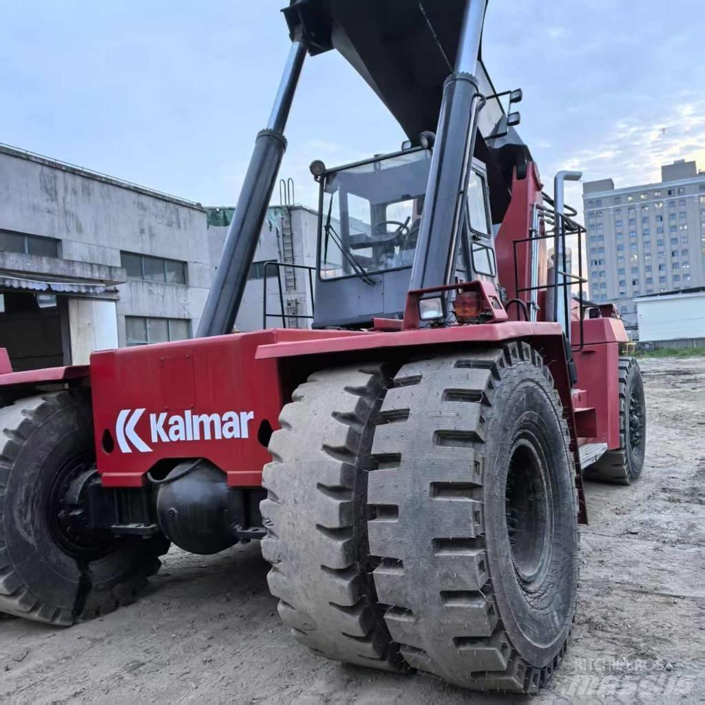 Kalmar DRF 450 Manipulador de contenedores