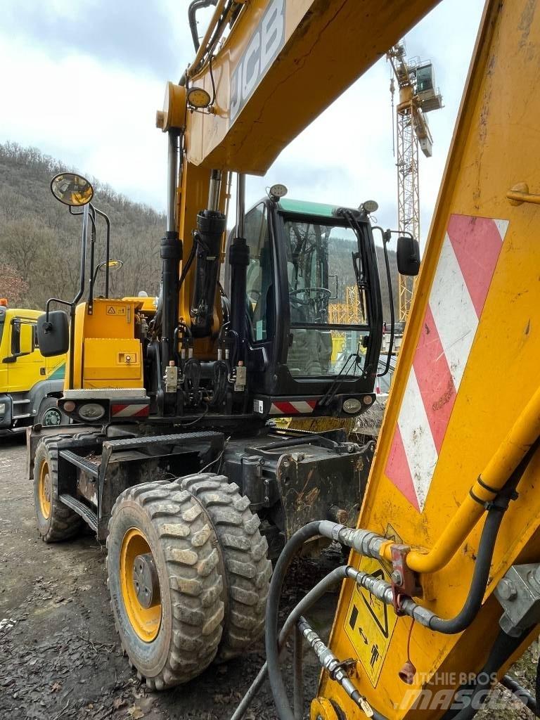 JCB JS 175 W Excavadoras de ruedas
