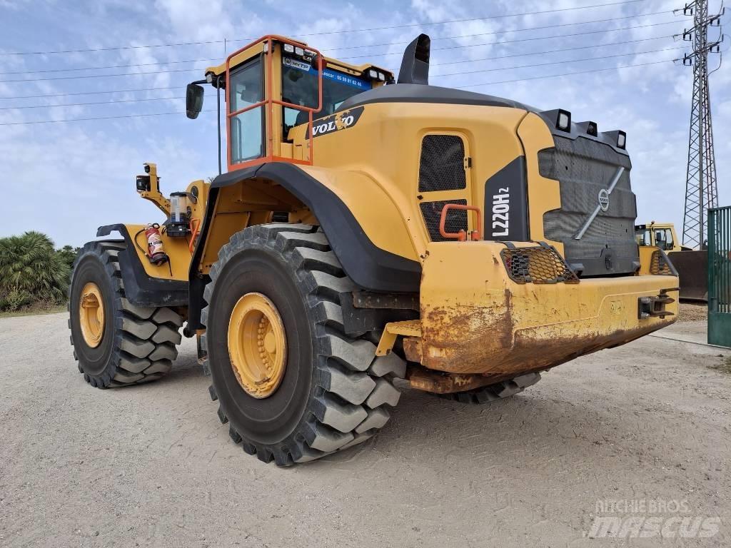 Volvo L 220 H Cargadoras sobre ruedas