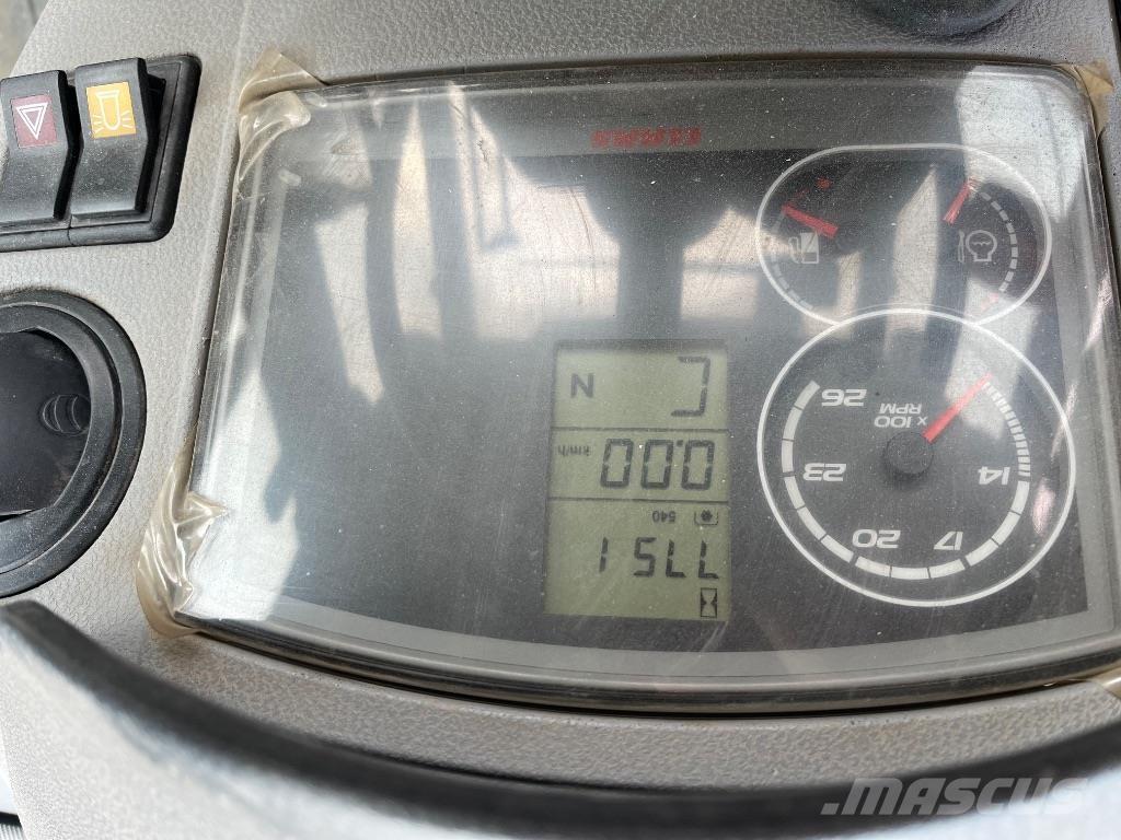 CLAAS Arion 610 C Tractores