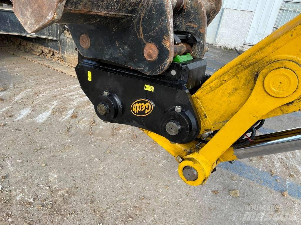 Komatsu PC240LC-11E0 Excavadoras de cadenas