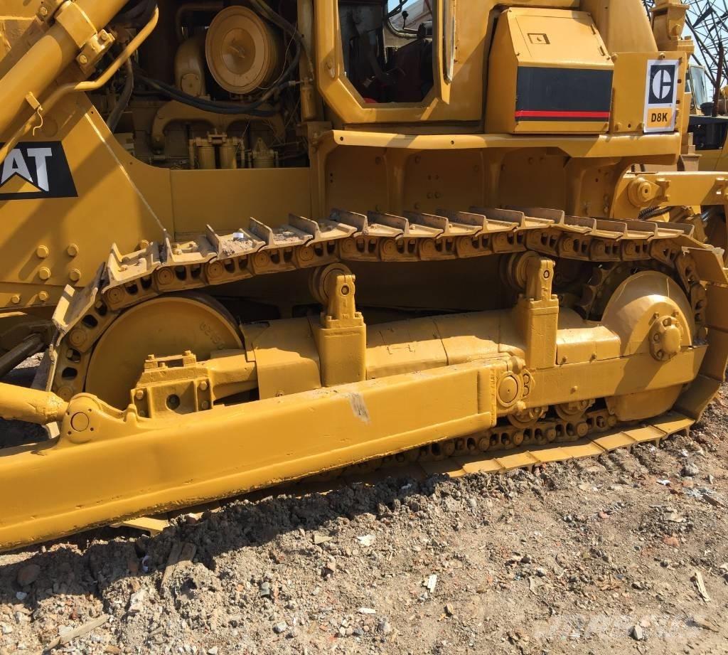 CAT D 8 K Buldozer sobre oruga