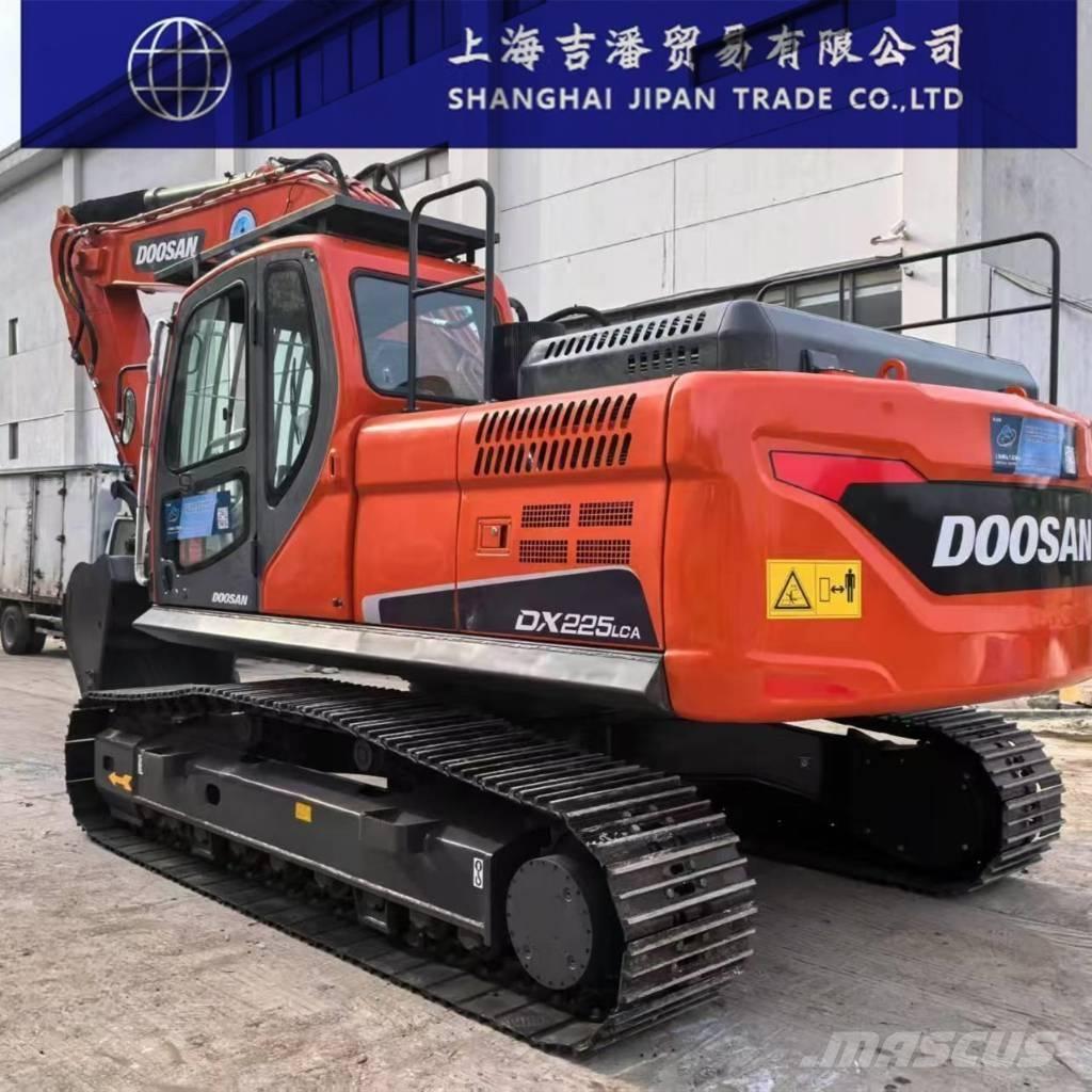 Doosan DX 225 Excavadoras de cadenas