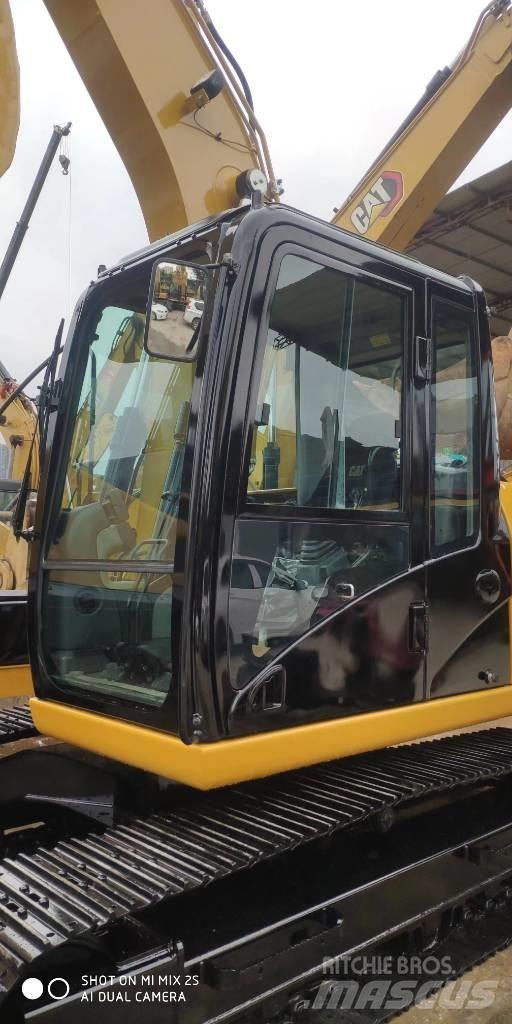 CAT 2021 CAT 313D2GC Excavadoras de ruedas
