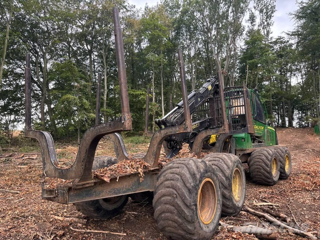 John Deere 1110 E Autocargadoras