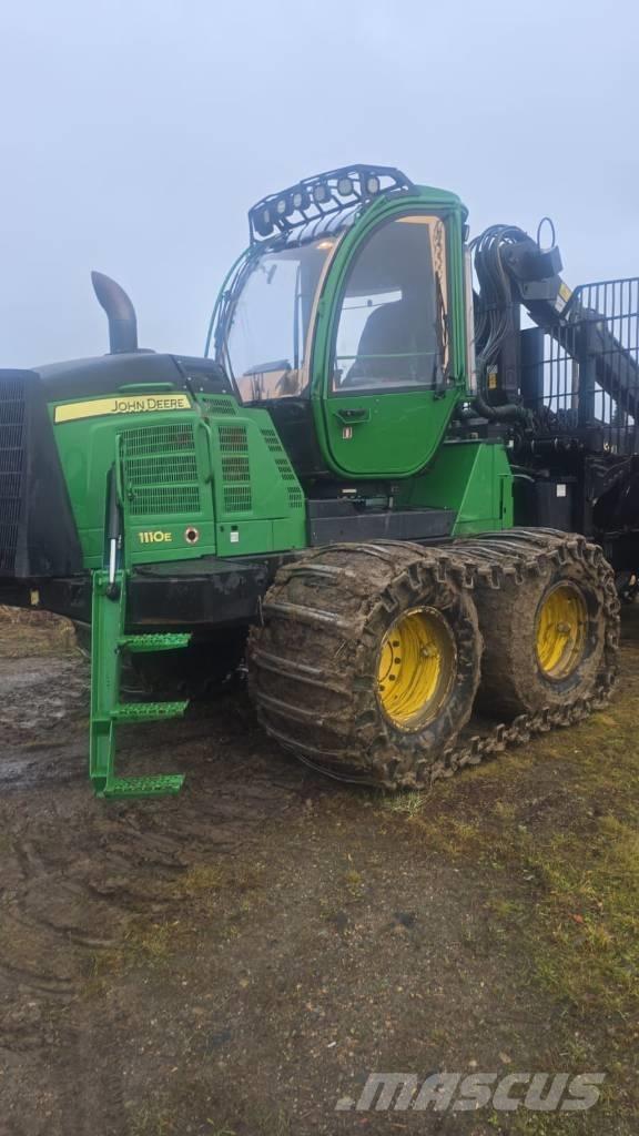 John Deere 1110 E Autocargadoras
