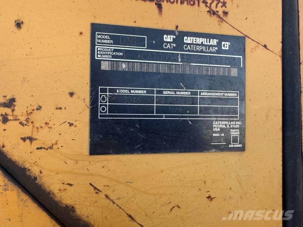 CAT D 3 G Buldozer sobre oruga