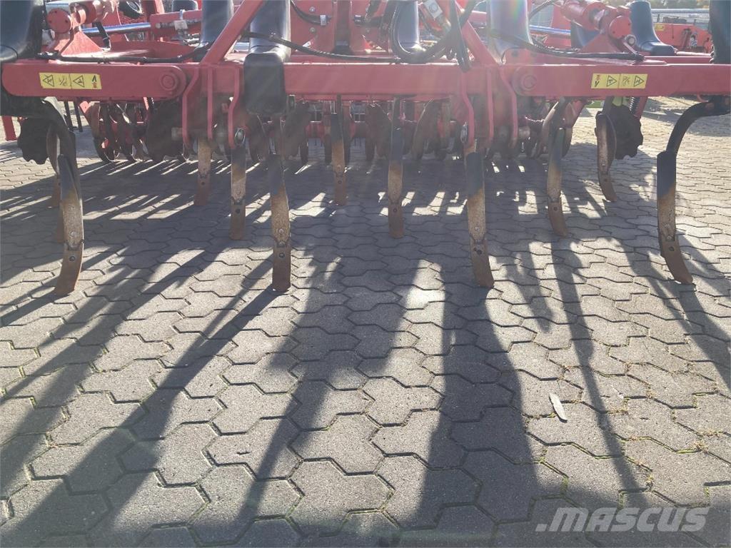 Horsch Terrano 4FX Cultivadores
