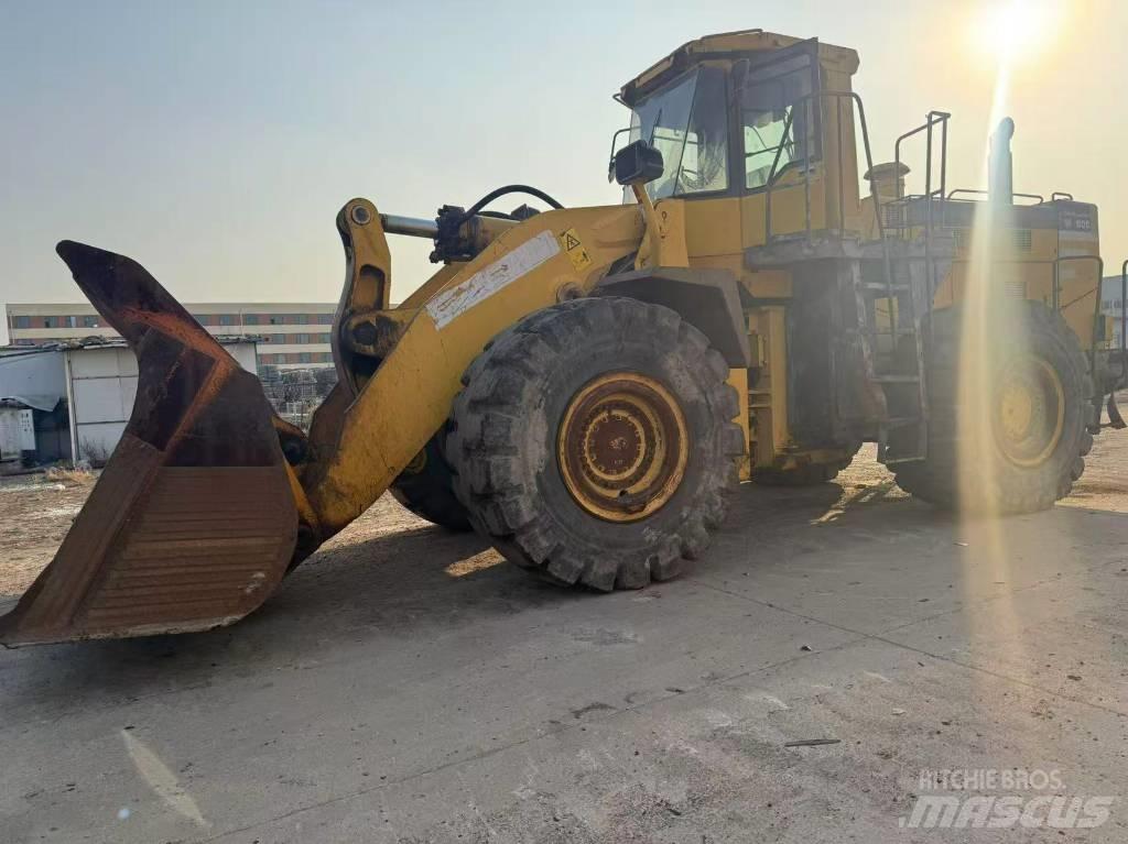 Komatsu WA 600-3 Cargadoras sobre ruedas