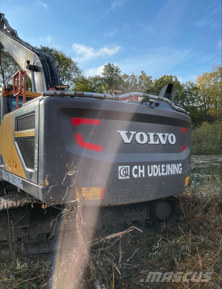 Volvo 250E LR Excavadoras de cadenas
