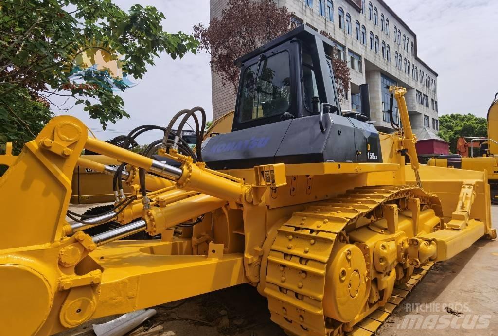 Komatsu D 155 AX Buldozer sobre oruga