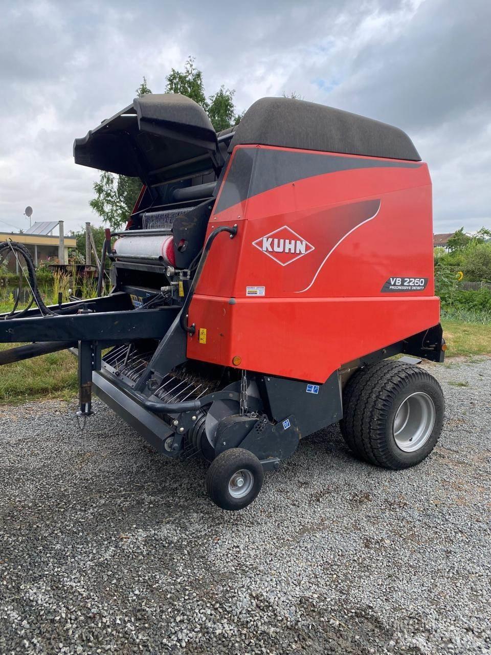 Kuhn VB 2260 Rotoempacadoras