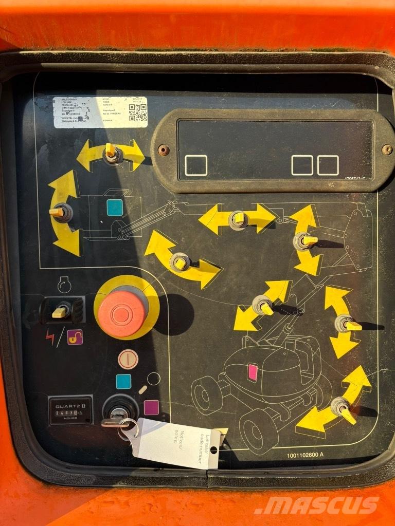 JLG 800 AJ Plataforma de trabajo articulada